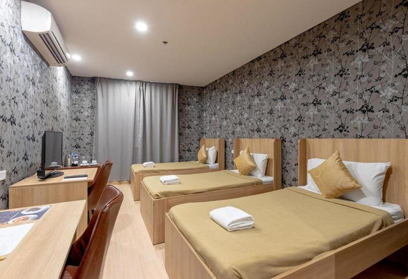 בית מלון כפרי Zen Rooms Madison 101 Qc