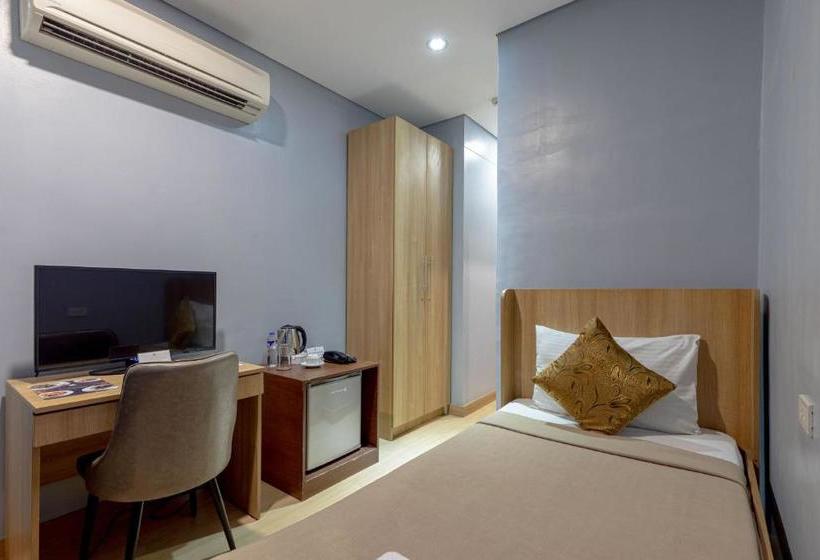 בית מלון כפרי Zen Rooms Madison 101 Qc