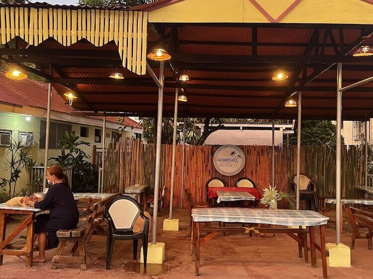Giswold Lagunde Beach Resort