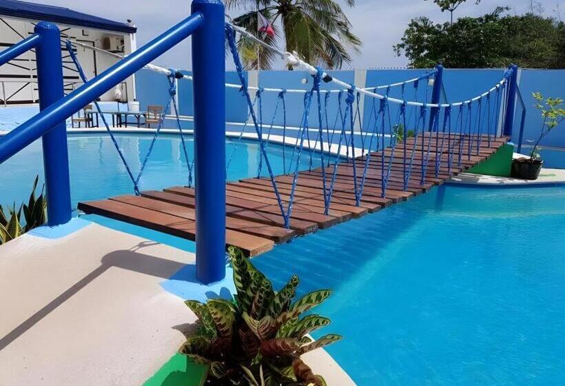 Giswold Lagunde Beach Resort