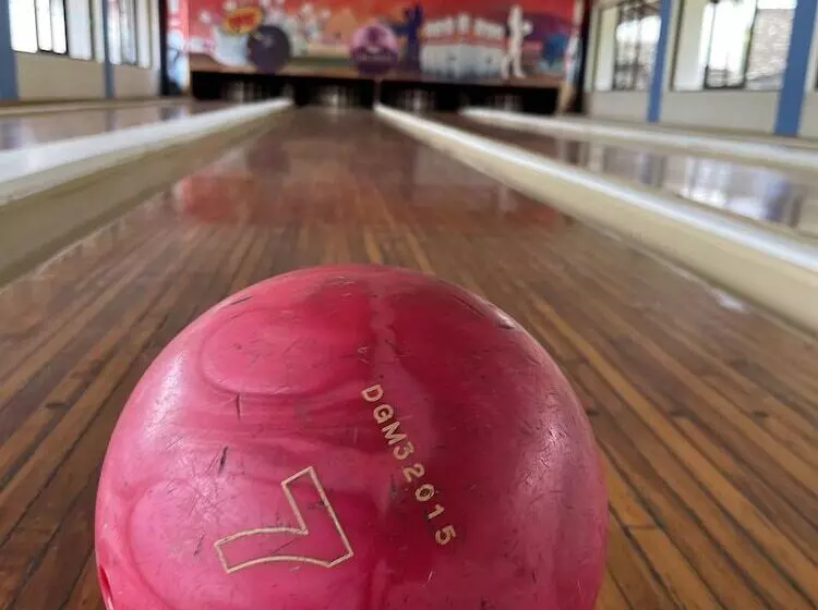 Hotelli Lake House Resort