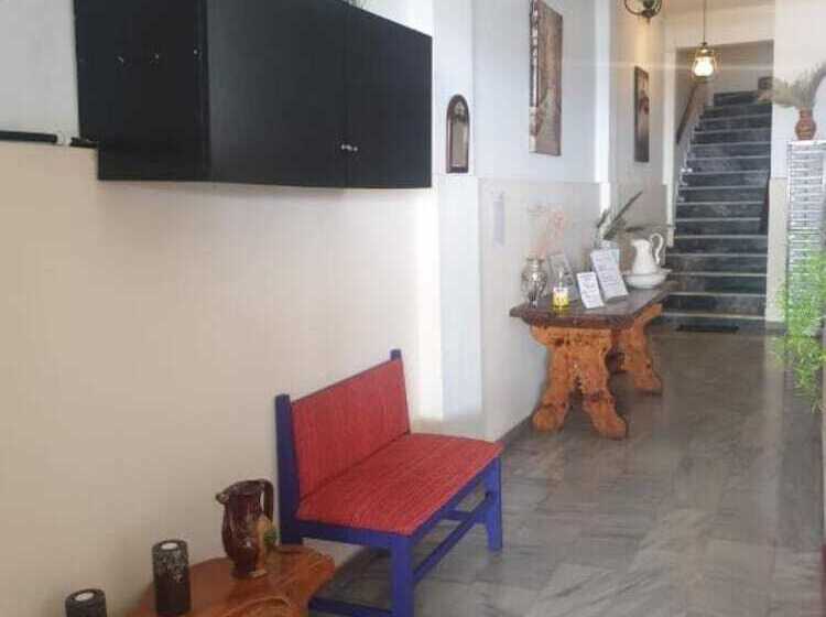 Riviera Seaside Hotel By Estia