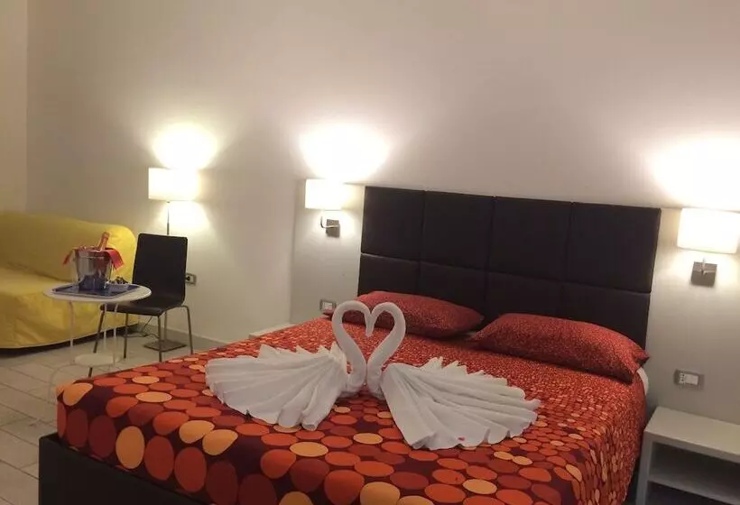 تختخواب و صبحانه Apeiron