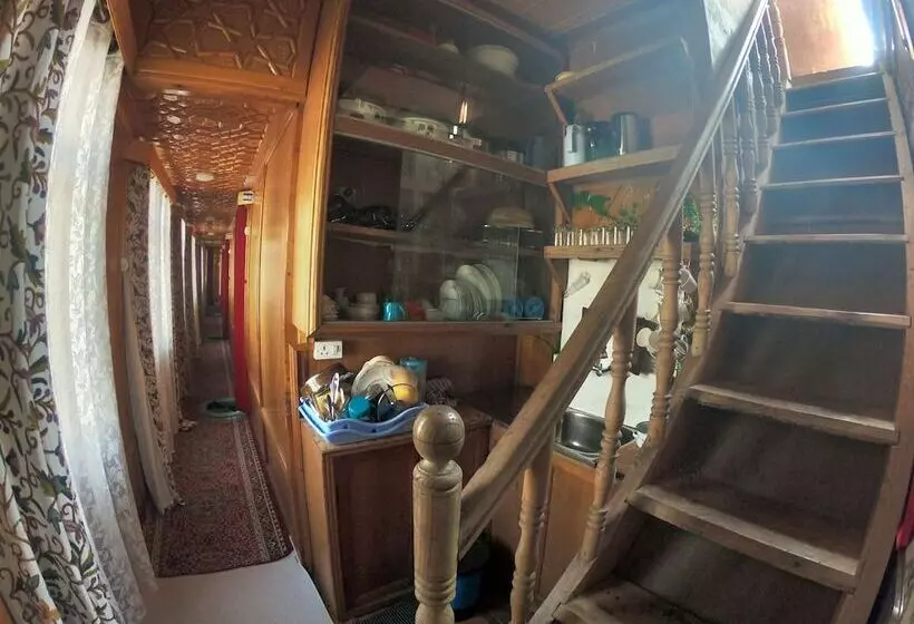 ホテル Goona Palace Houseboats