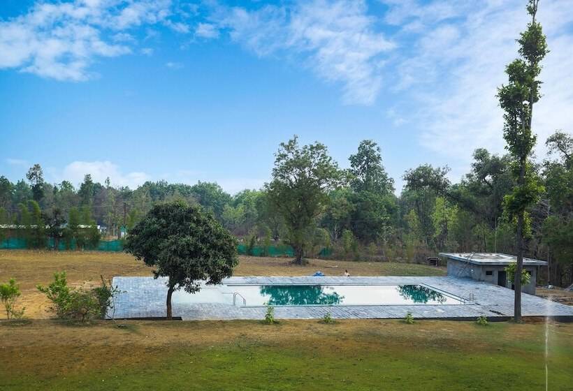 هتل Hideaway By Aahma