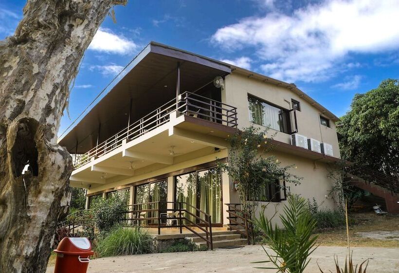 هتل Hideaway By Aahma