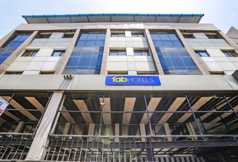 בית מלון כפרי Fabexpress Arjun Imperial