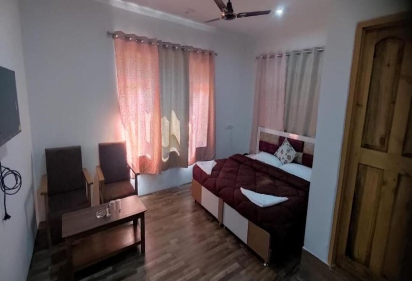 Otel Silverine Srinagar