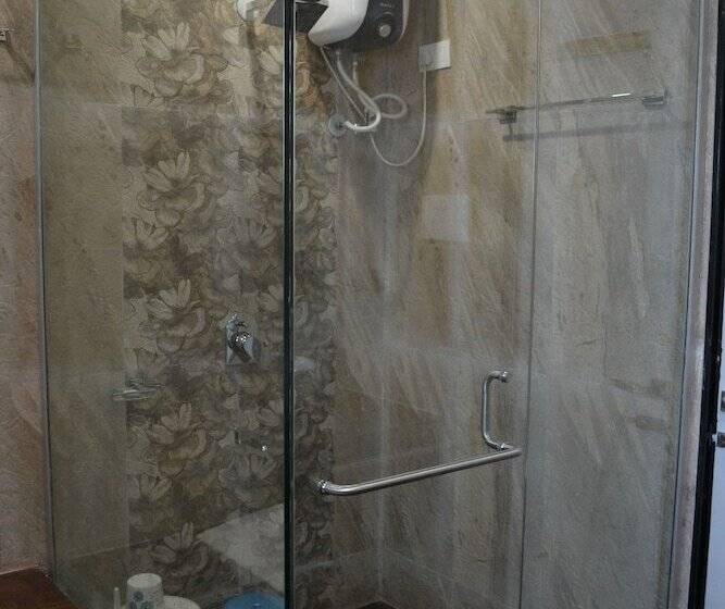 בית מלון כפרי The Grand Rajwada