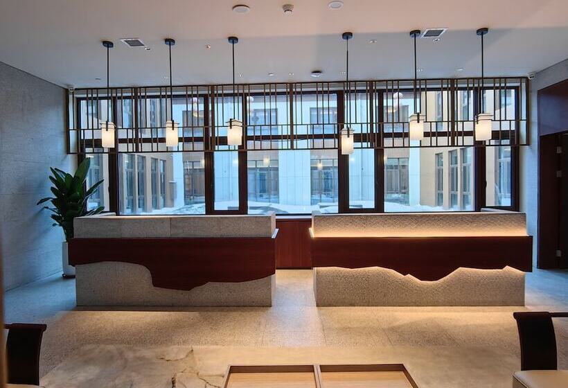 Oakwood Suites Chongli