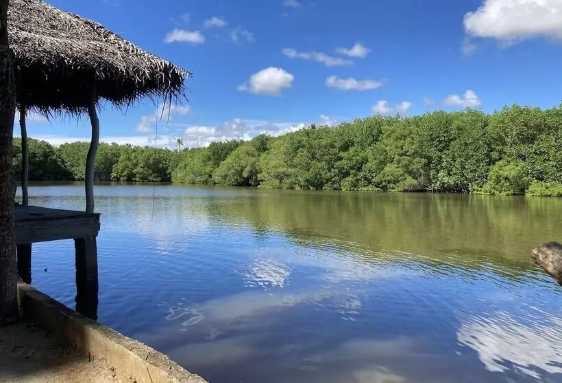پانسیون Coconut Island Cabanas