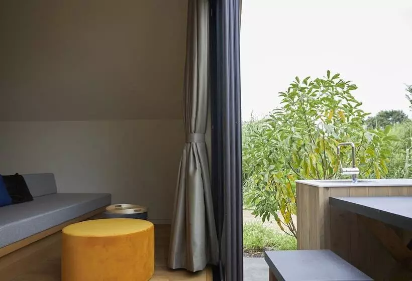 リゾートホテル Lazy Inn