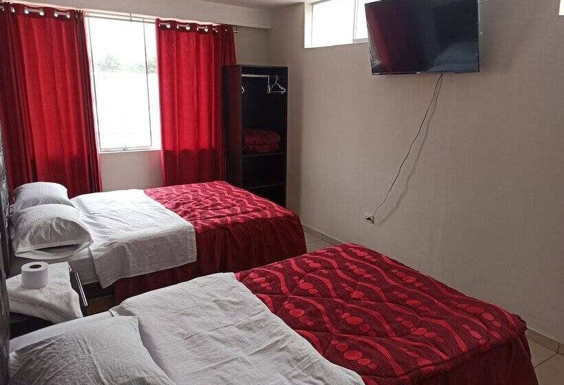 فندق صغير Hospedaje Napoles Trujillo