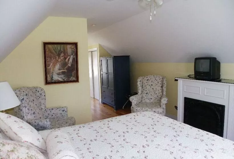 The Colonel S In B&b