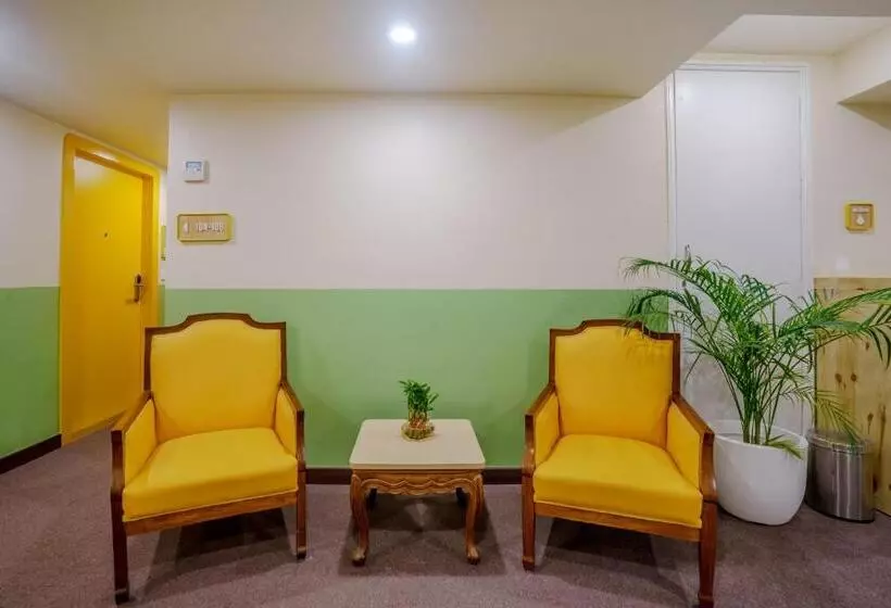 Bloom Hotel   Karol Bagh