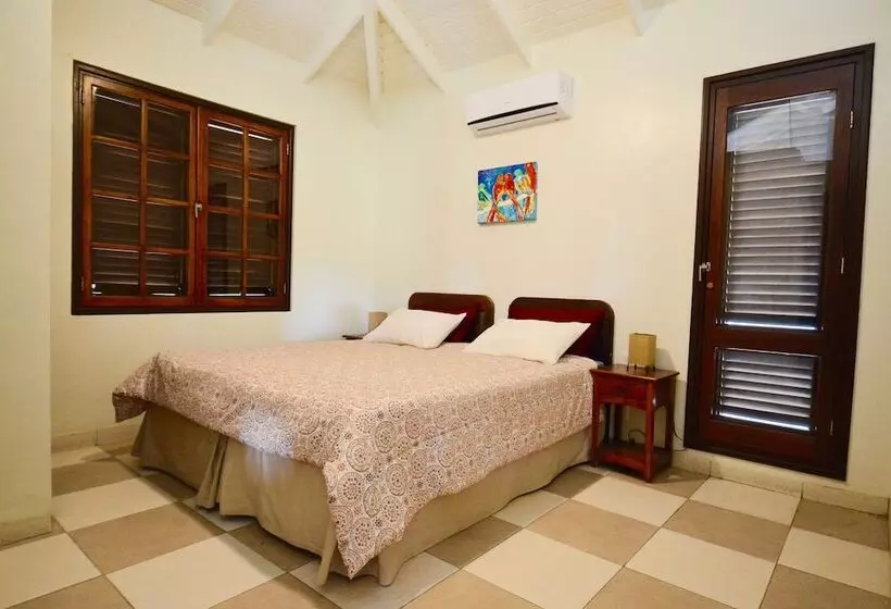 Blue Bay Beach Villas