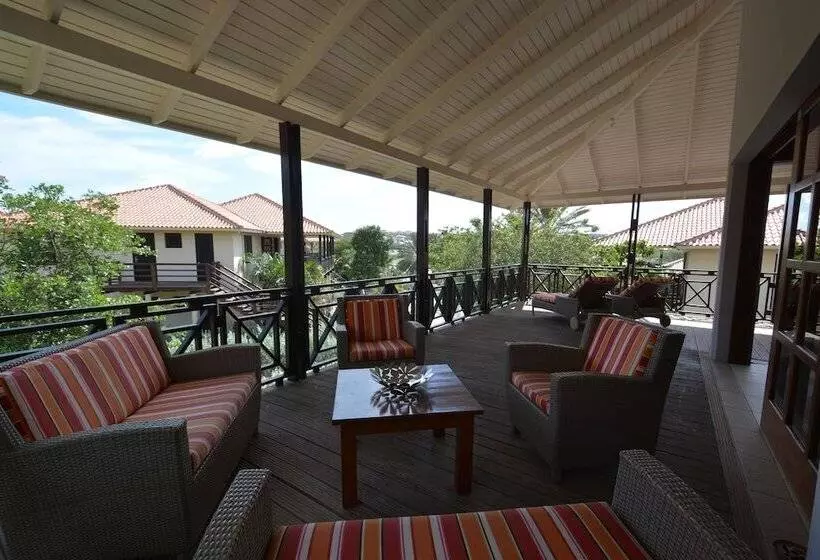 Blue Bay Beach Villas