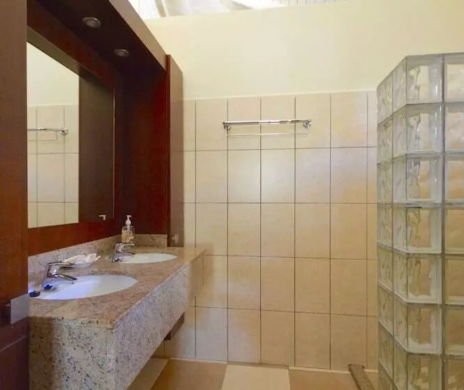 Blue Bay Beach Villas