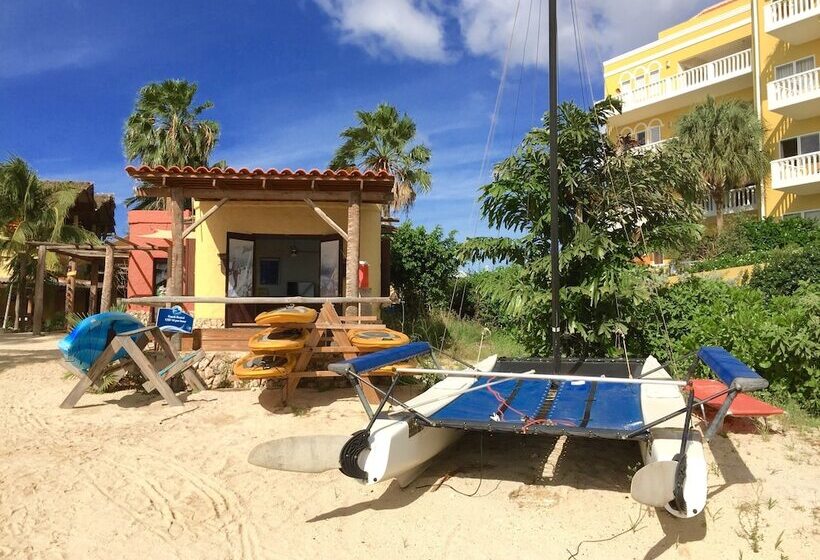 Blue Bay Beach Villas