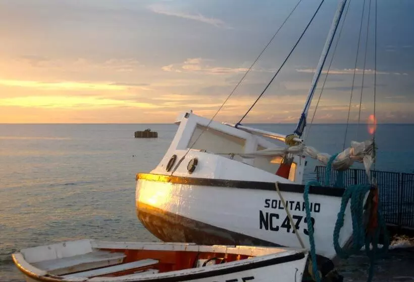 Blue Bay Beach Villas