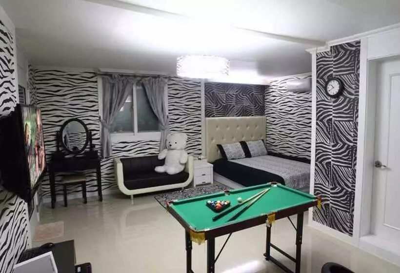 Chuncheon Louis Pension