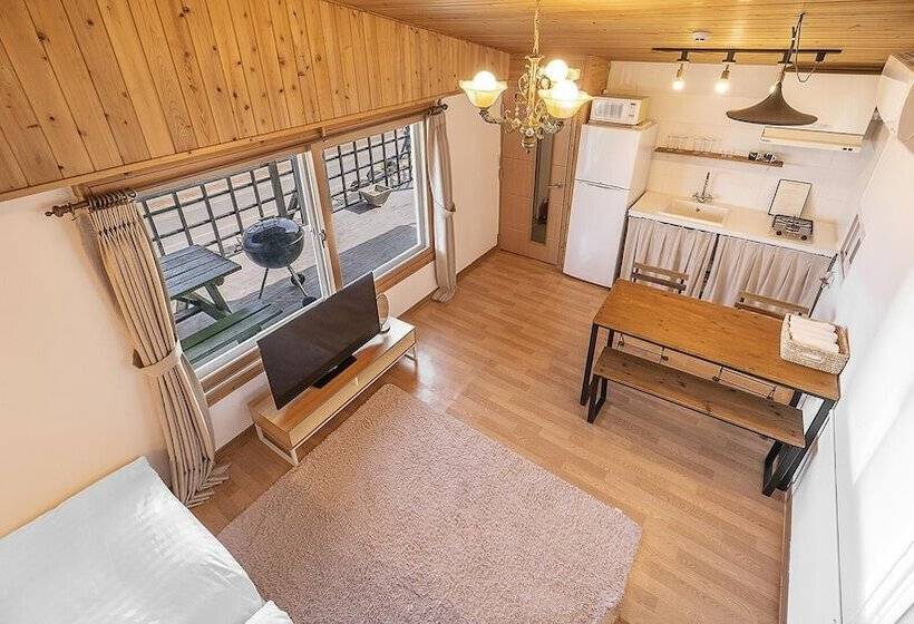 Sokcho Donbangseock Pension