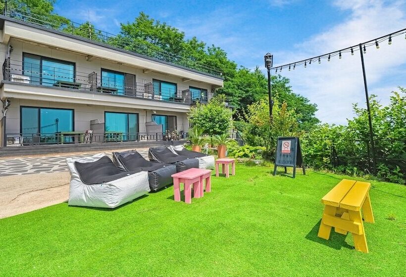 Sokcho Donbangseock Pension