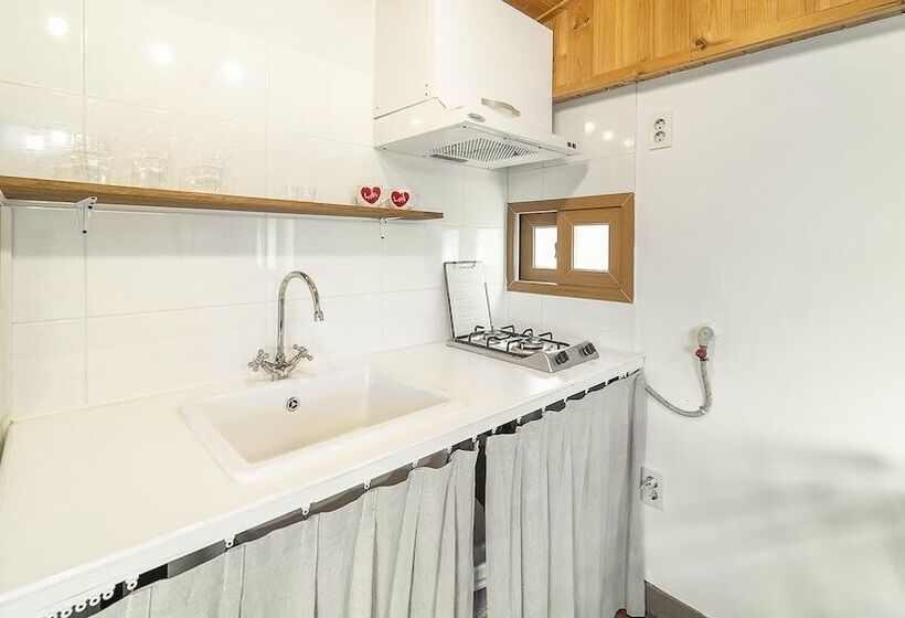 Sokcho Donbangseock Pension