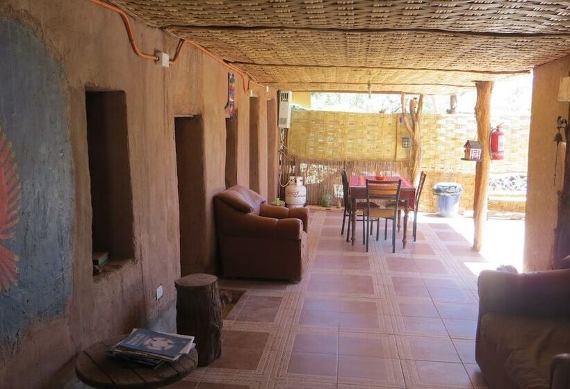 Hostal La Casa Blanca