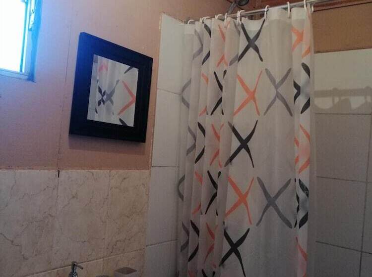 Hostal La Casa Blanca