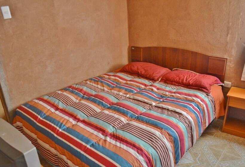 Hostal La Casa Blanca