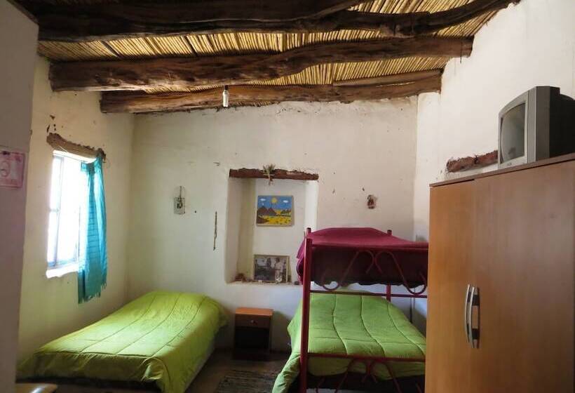 Hostal La Casa Blanca