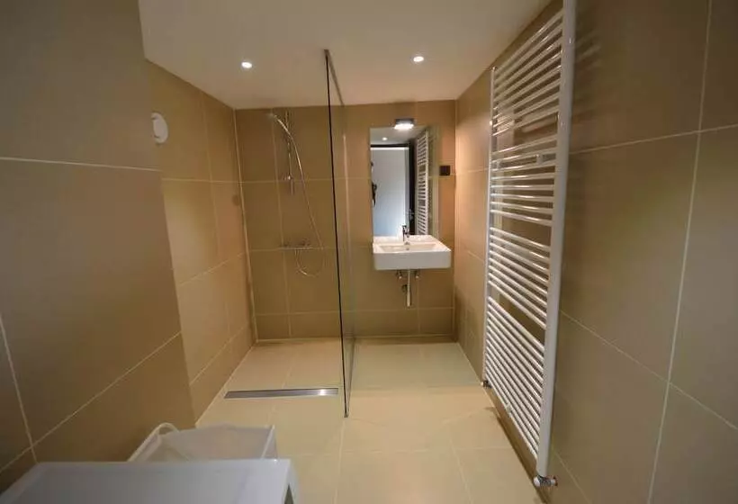 ホテル Amosa Liège City Centre Apart - Donceel 6