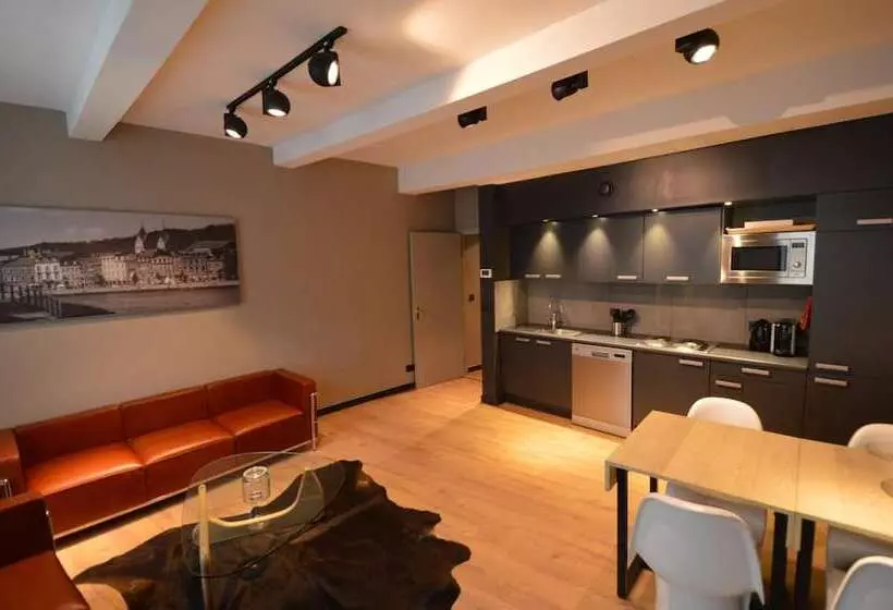 ホテル Amosa Liège City Centre Apart - Donceel 6