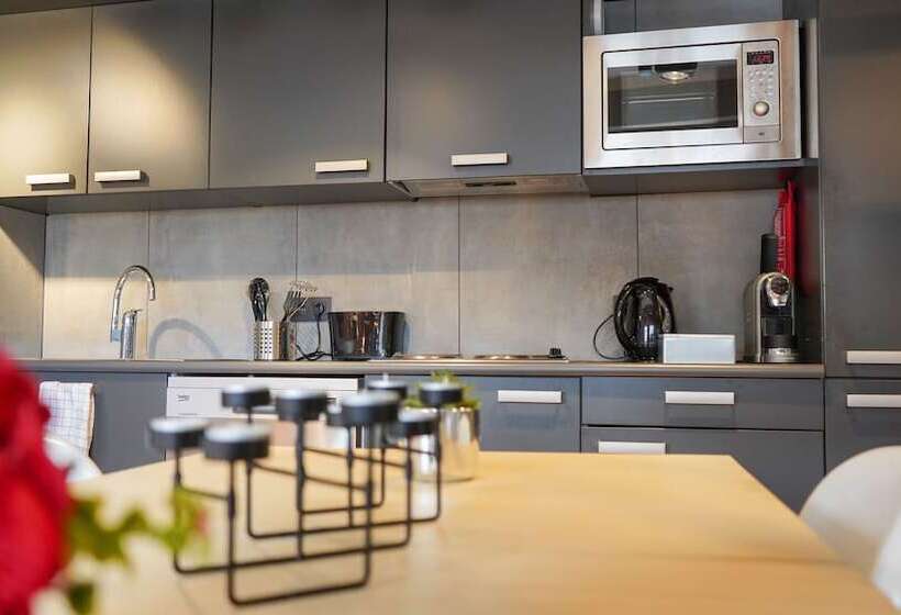 هتل Amosa Liège City Centre Apart - Donceel 6