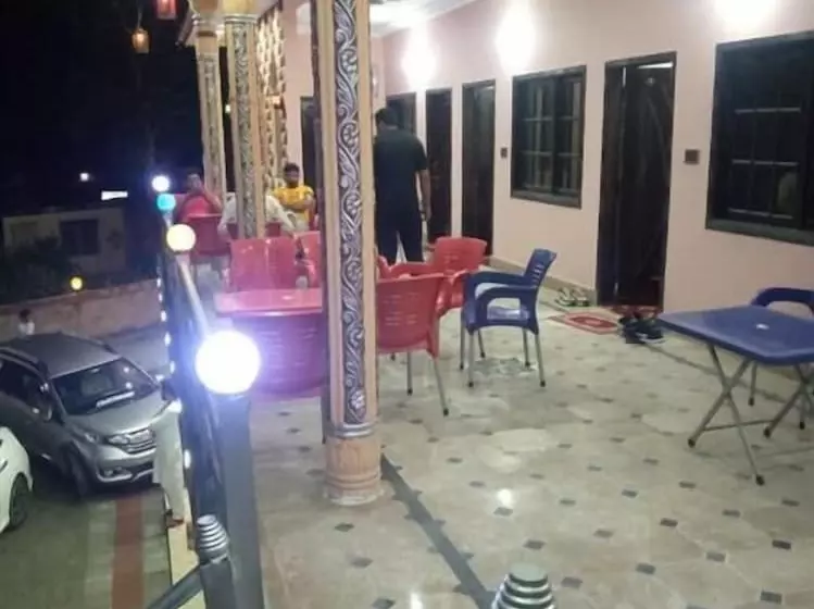 هتل Balakot International