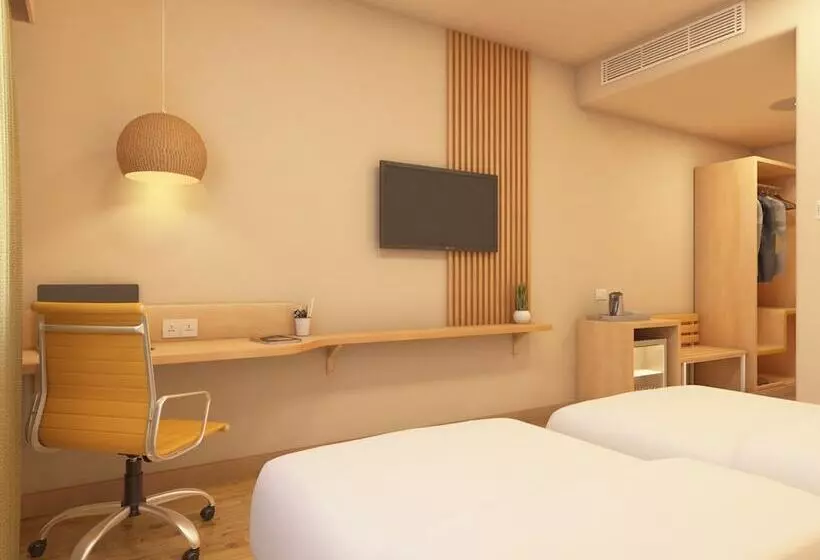 Bloom Hotel   Karol Bagh