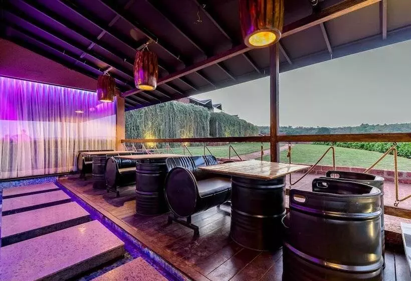 Hotelli Dio Regaalo Theme Resort