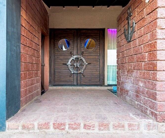 Hotelli Dio Regaalo Theme Resort