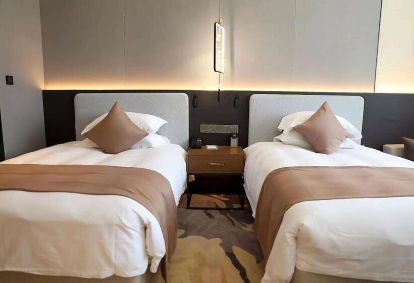 Otel Howard Johnson By Wyndham Bole Plaza Chengwu