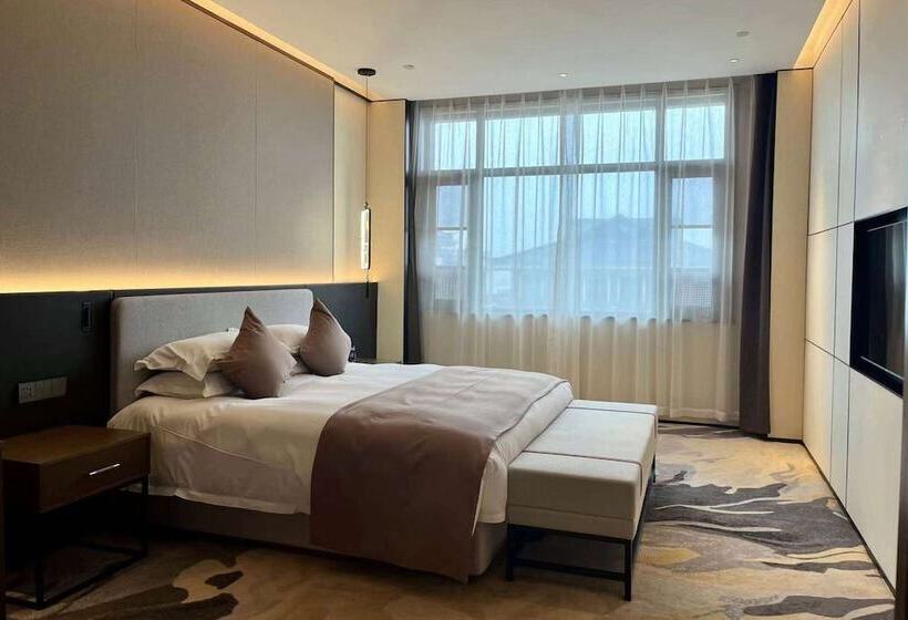 Otel Howard Johnson By Wyndham Bole Plaza Chengwu