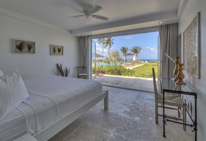 La Bougainvillea Hotel And Villas