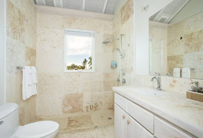 La Bougainvillea Hotel And Villas