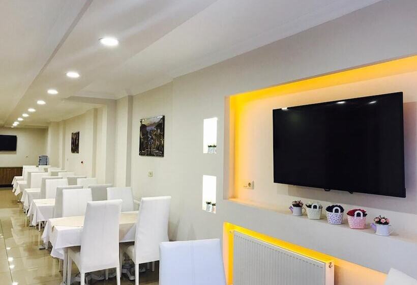 ホテル Maan Residence