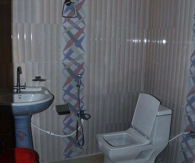 Szálloda Mountain View And Rooftop Restaurant