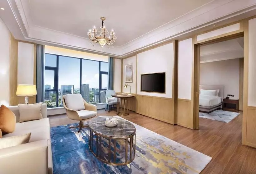 Hotelli Ramada Plaza By Wyndham Dongguan Songshan Lake