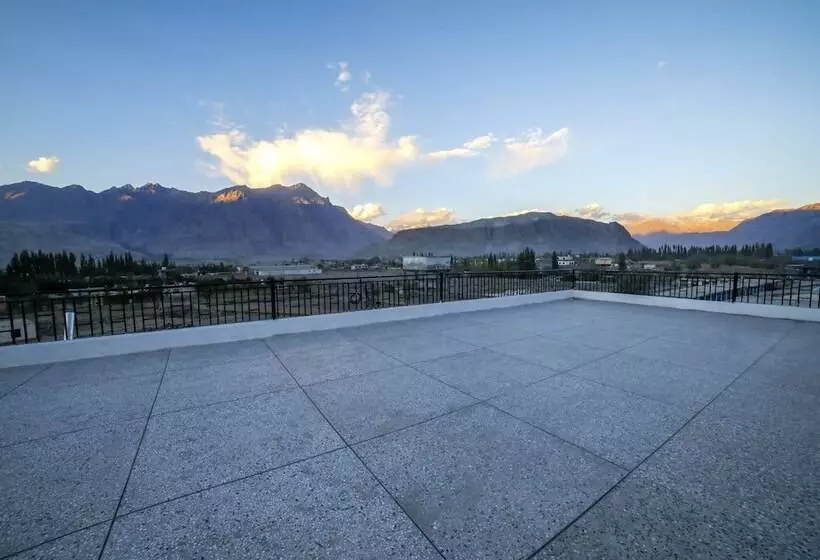 هتل Roomph Premium Al Noor Airport Road