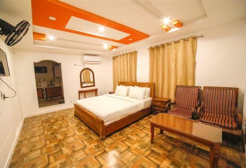 Szálloda Roomph Premium Al Noor Airport Road