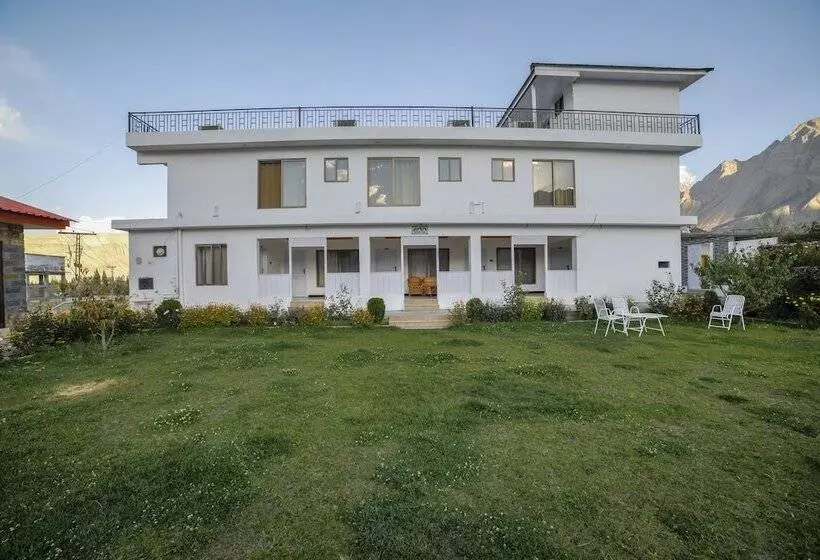 هتل Roomph Premium Al Noor Airport Road