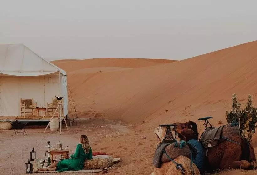 Hotelli Umnya Dune Camp